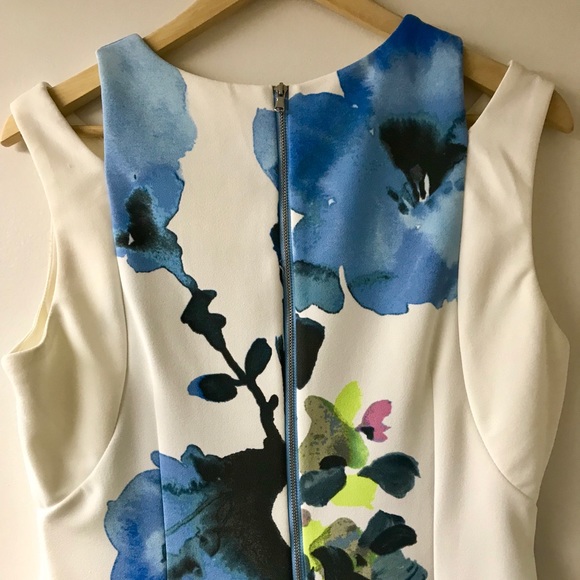 Gabby Skye Sheath Dress - Picture 4 of 7